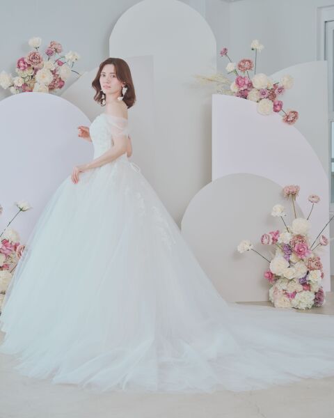 BRIDARIUM MUE × PLACOLE & DRESSY①