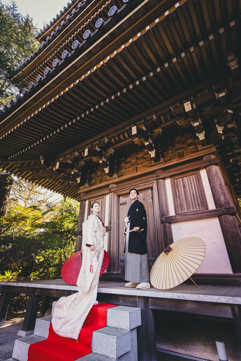 紅葉が彩る、都市の寺院で心に残る撮影【高輪】