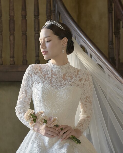 ティアラで叶える憧れのウエディングフォト♪