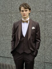 やわらかく上質な雰囲気を演出【Bruno-ブルーノ-】