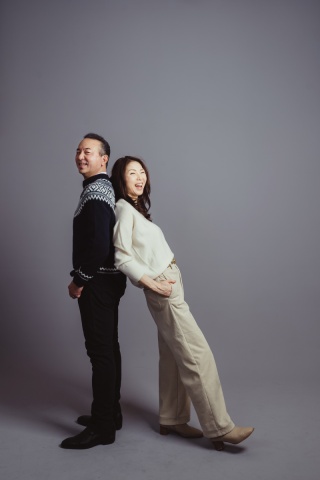 【カジュアルフォト】結婚記念日だからスタジオ撮影いこうか