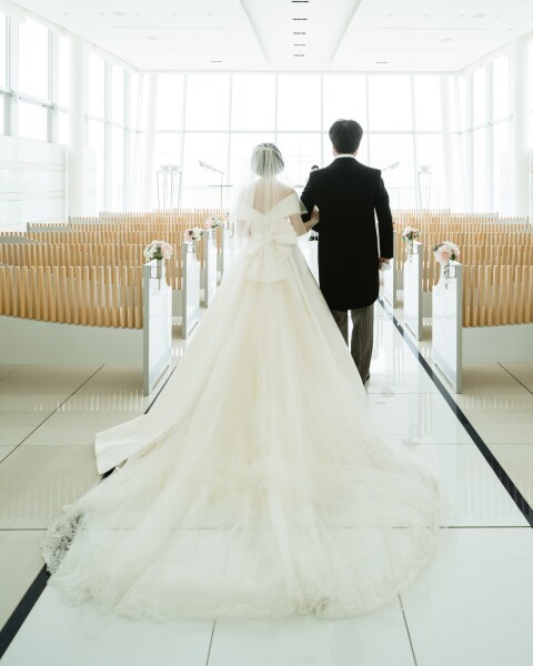 優雅に描かれるトレーンショット♪