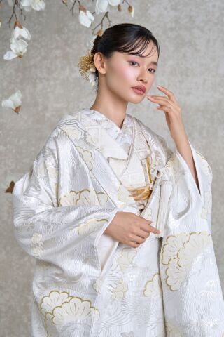 未来を紡ぐ白無垢【流水松竹梅に鶴】