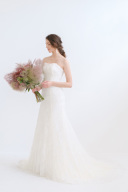 新作ドレスのご紹介