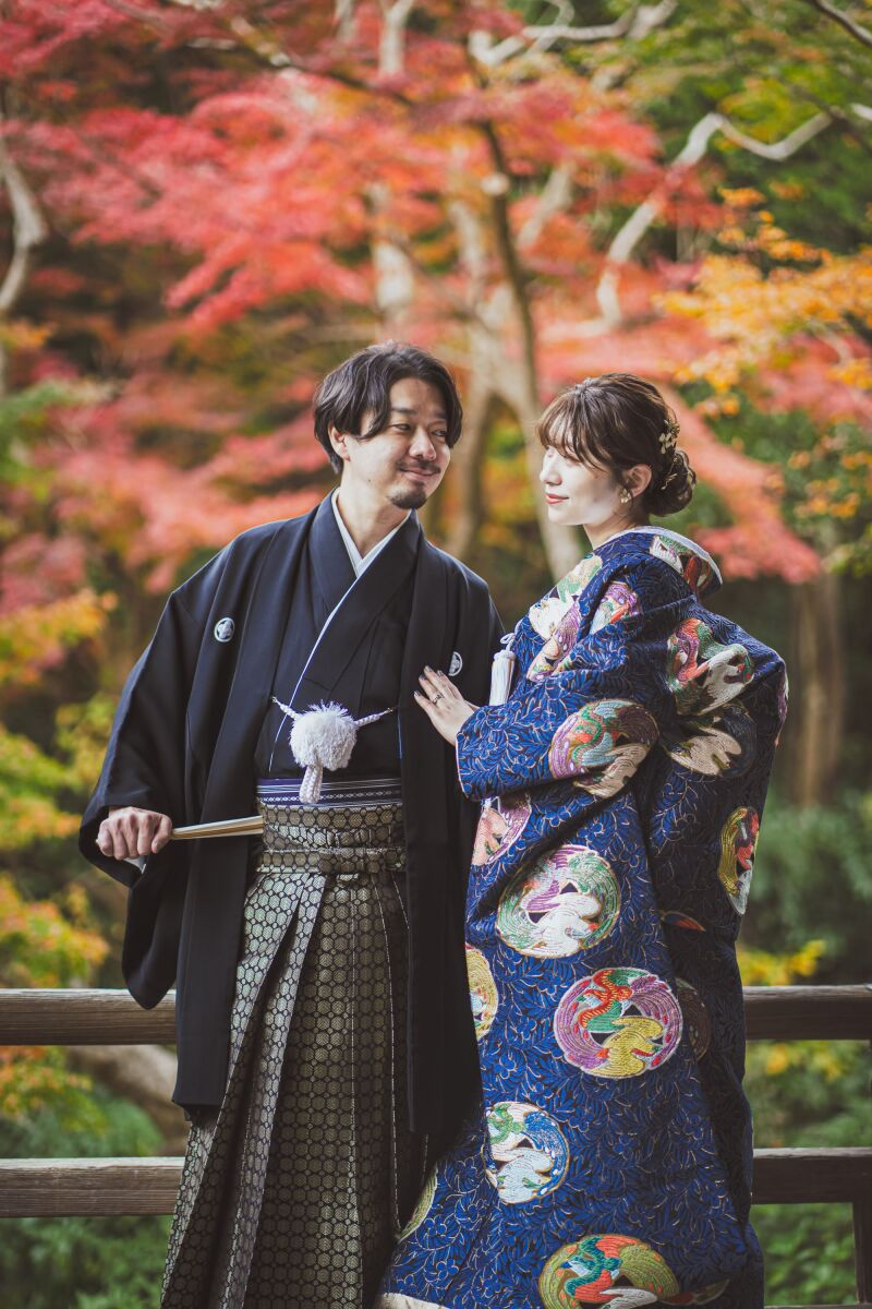 色づく紅葉の寺院でメモリアルショット【鎌倉】