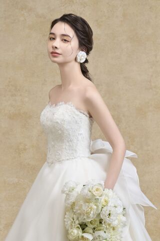 ときめきをまとった輝き【 Mona - モナ -】