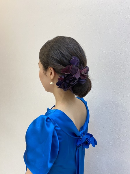 hair style.