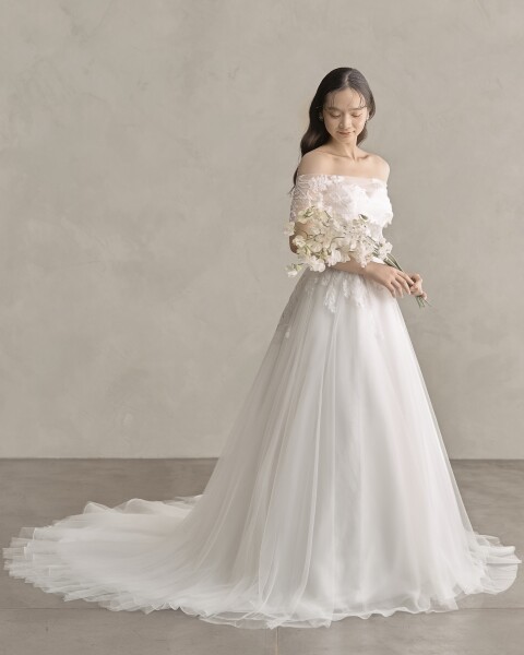 軽やかでクラシックなドレス【Merrily -メリリー-】