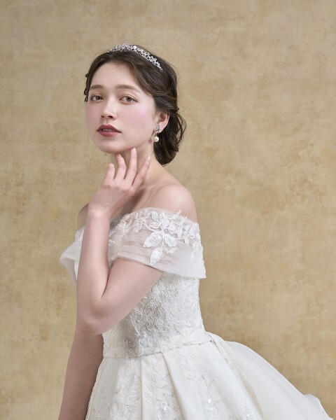 ティアラで叶える憧れのウエディングフォト♪