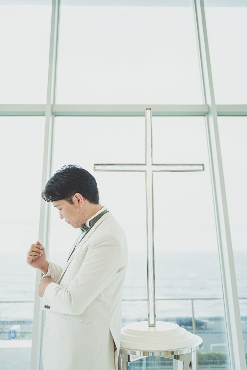 海を背景に、愛を誓うひととき【鎌倉】