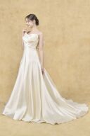 バラのような美しさ 【Rosalia - ロザリア - 】