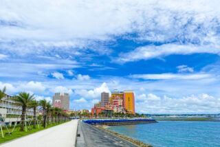 来沖したら行ってみよう！ポップな街並み「アメリカンビレッジ」！