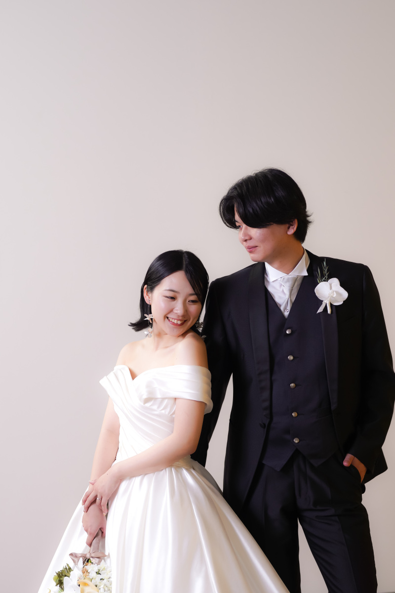ドレスのネックライン