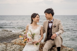 スレンダーラインのドレス