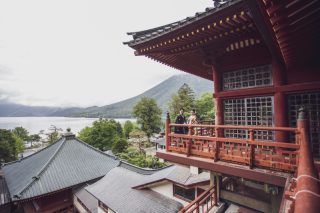 歴史ある中禅寺は日光開山の祖、勝道土人によって中禅寺湖畔に建立されました。