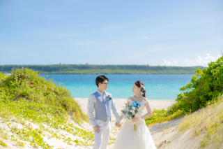 海外の代わりに注目を集める沖縄ウェディング