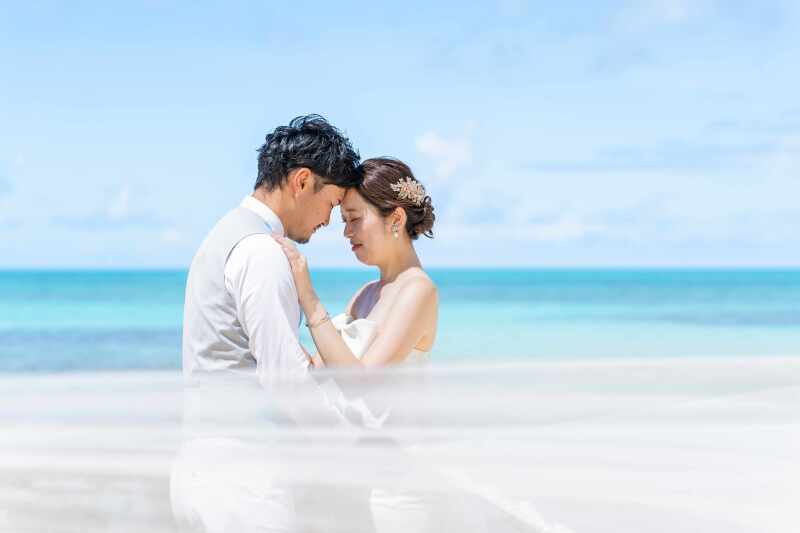 【宮古のスタイリストがご紹介する】ドレスとファミリーフォト