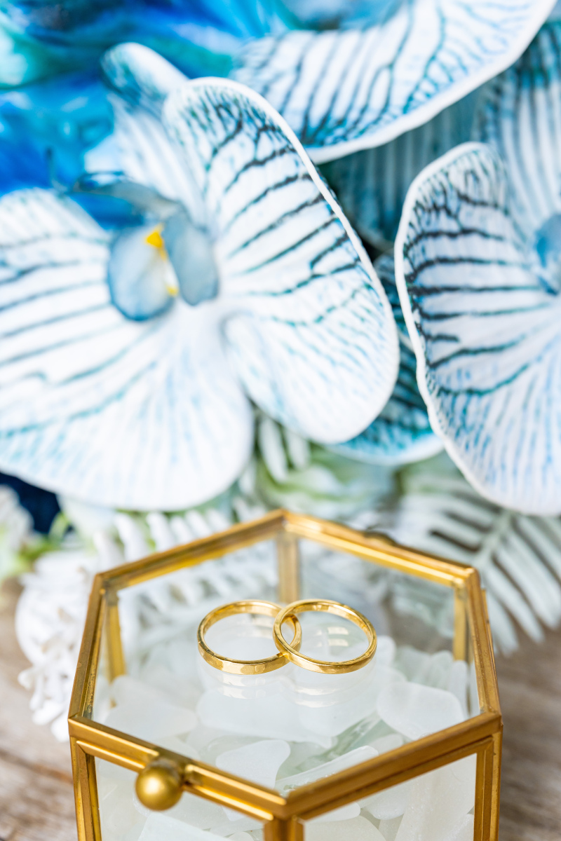  ウェディングブーケのご紹介！凛とした青が美しい【胡蝶蘭】