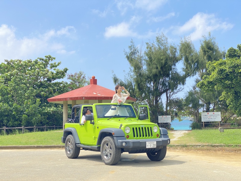 心地よい島風をオープンカーで(^^)