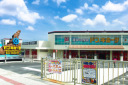 宮古島には【ドンキホーテ】もあるんです♪　お土産売場も充実してますよ(^^) 