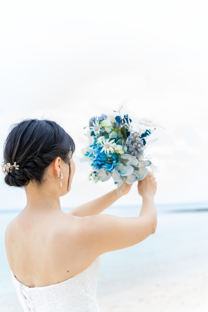  ウェディングブーケのご紹介！凛とした青が美しい【胡蝶蘭】