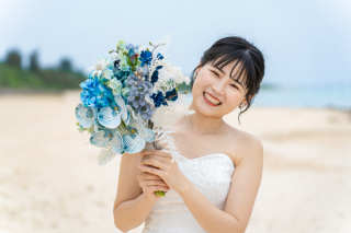  ウェディングブーケのご紹介！凛とした青が美しい【胡蝶蘭】