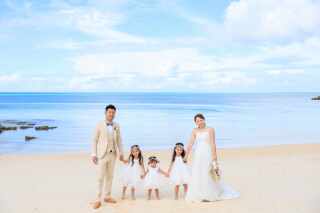 ヘアースタイル&ドレスのご紹介 ステキなファミリーフォト