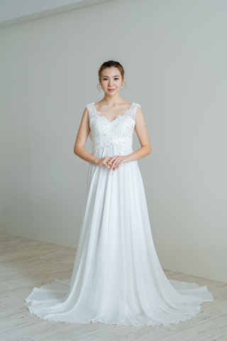 シエロのドレスをご紹介✧