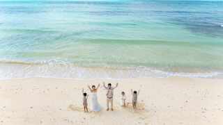 【宮古のスタイリストがご紹介する】ヘアー&ドレスと家族撮影