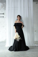 大注目！ブラックドレスのご紹介