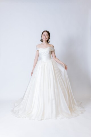 選び放題のウェディングドレス