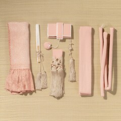 白無垢で楽しむカラーコーディネート