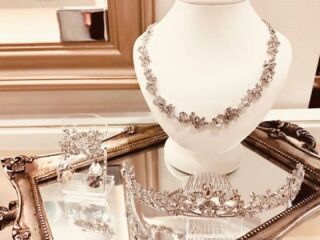 新作ティアラ&アクセサリーのご紹介