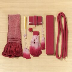 白無垢で楽しむカラーコーディネート