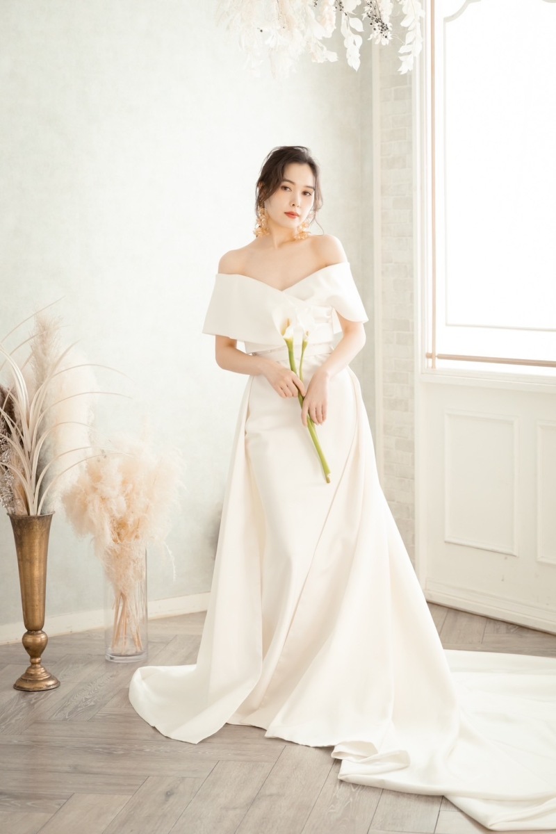 ホワイトドレス