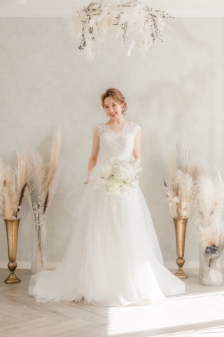 新入荷ホワイトドレス