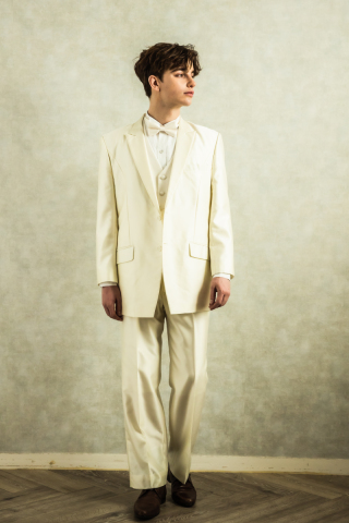 ホワイトタキシード