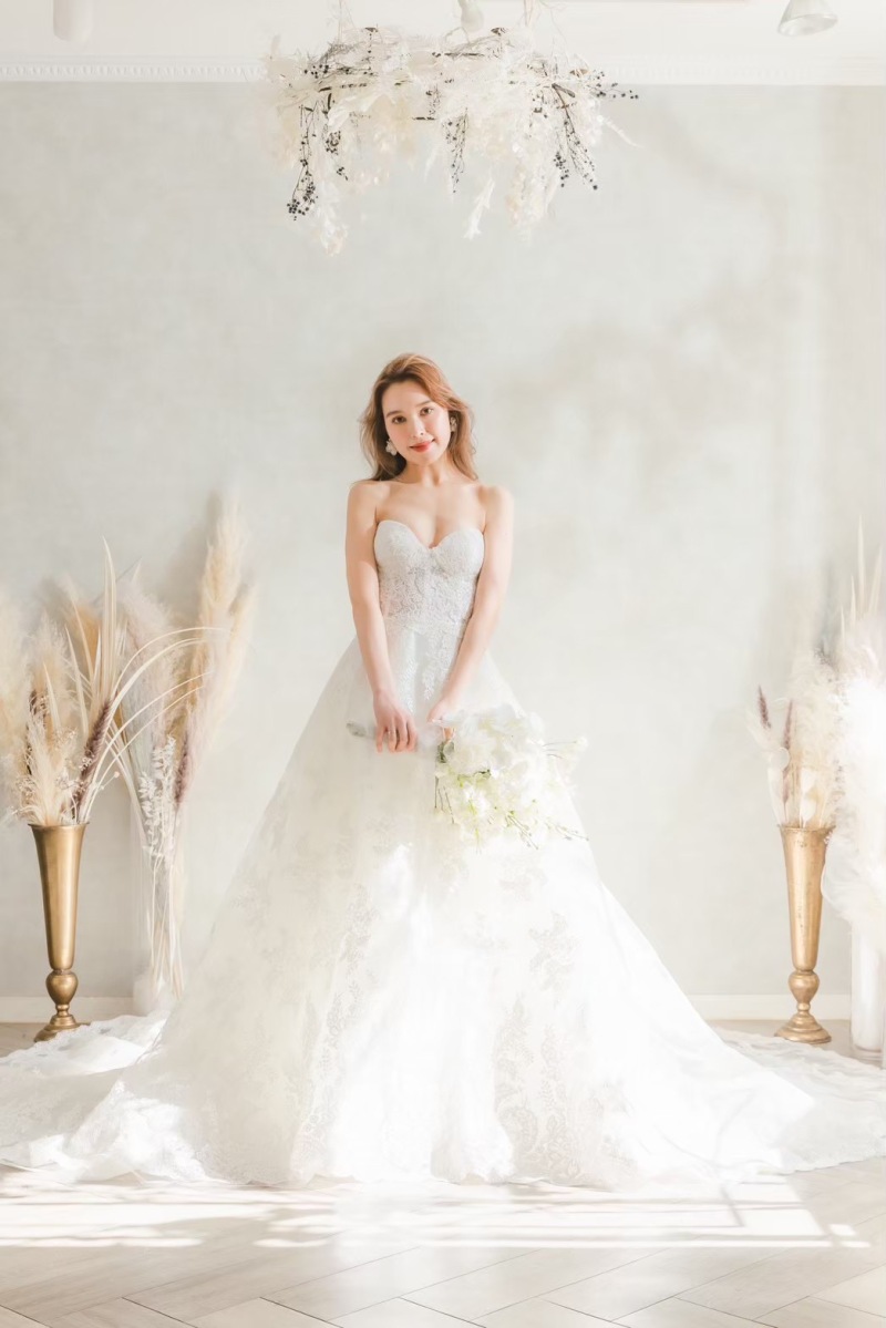 ホワイトドレス