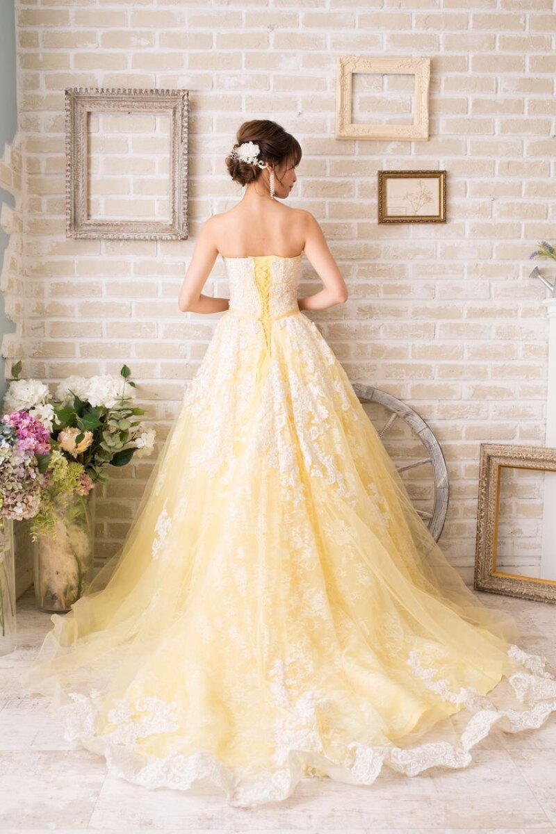 イエロードレス