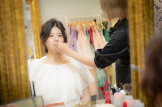 ヘアメイク中♡