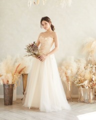 ピンクページュドレス