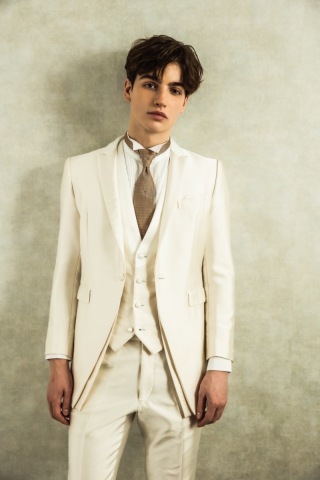 ホワイトタキシード