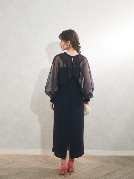 お呼ばれコーデ