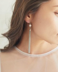 タッセルイヤリング