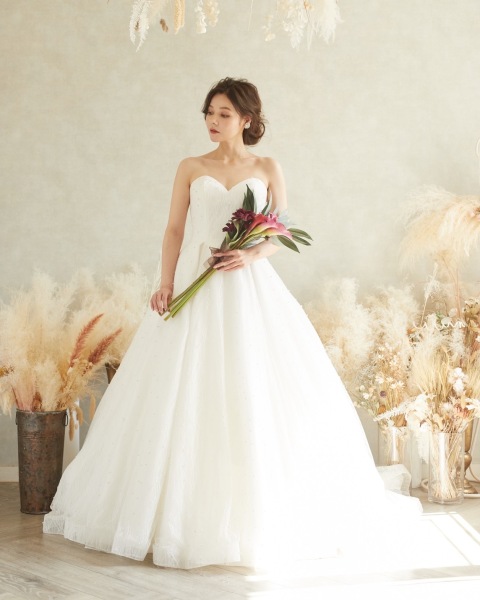 新入荷ホワイトドレス