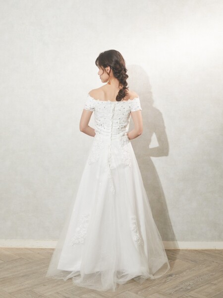 ホワイトNew dress