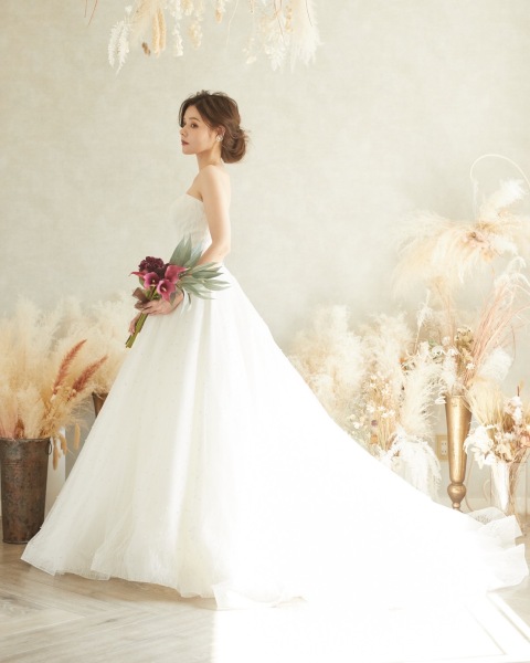 新入荷ホワイトドレス