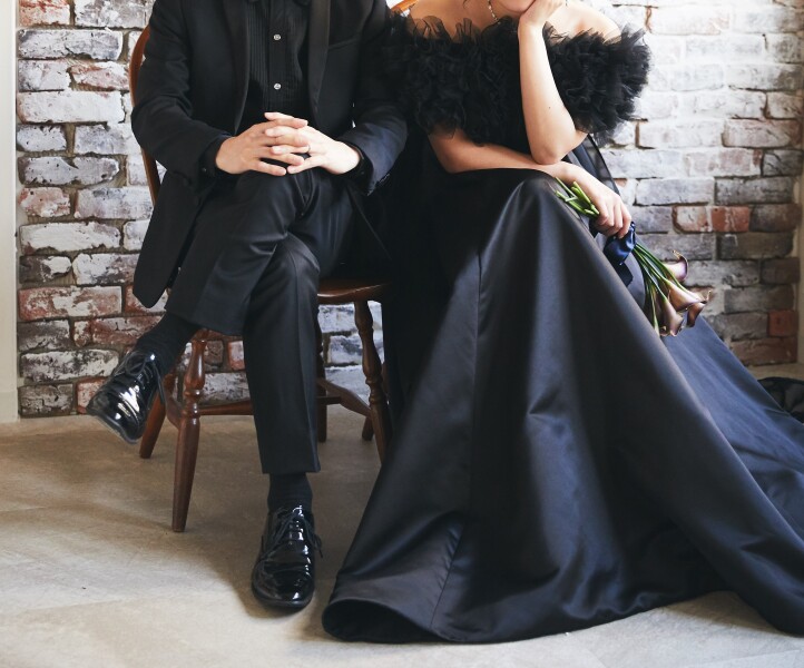 ブラックドレスでかっこよく