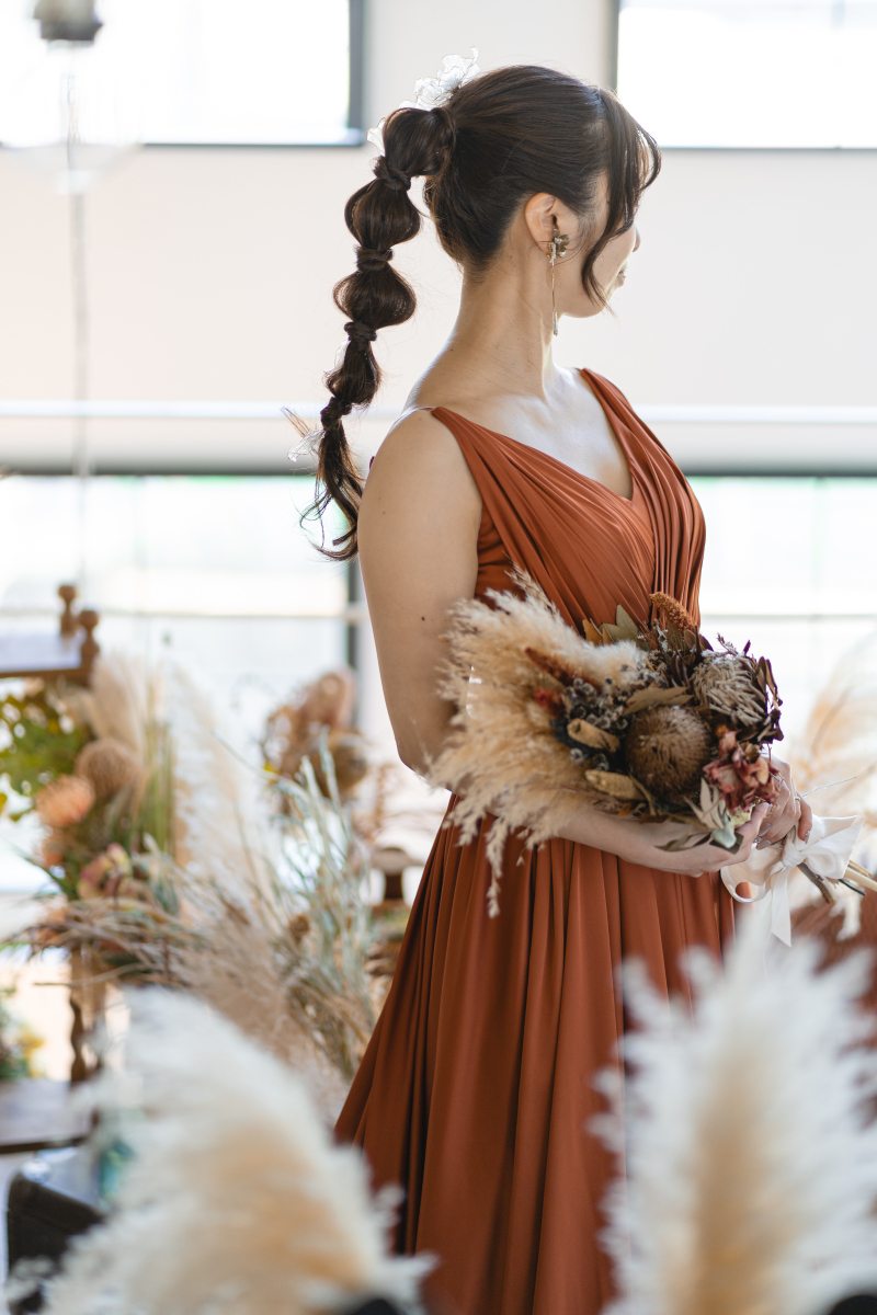 カラードレスでソロショット