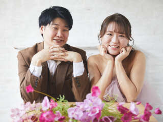 カラードレスでウェディングフォト